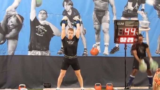 2017 WAKSC Kettlebell Sport Lifting World Championship Los Angeles
LC24 Veteran -85 kg 65 reps Personligt rekord.